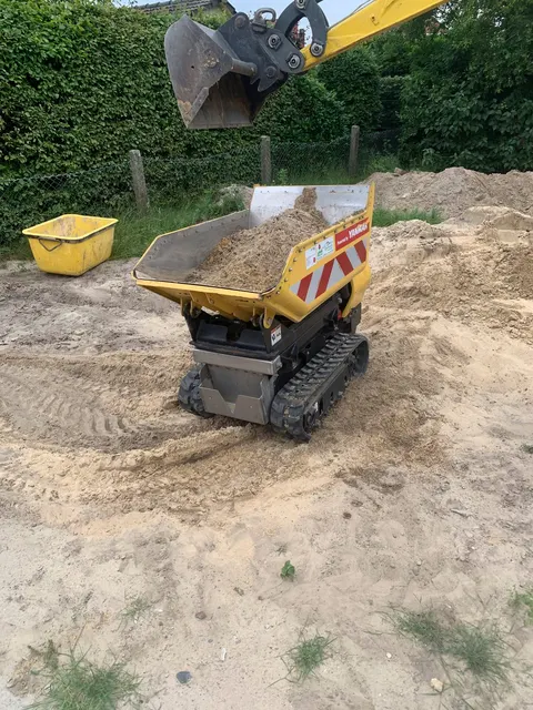 Kettendumper Yanmar C10.80-HI (Cormidi) – Ansicht 2