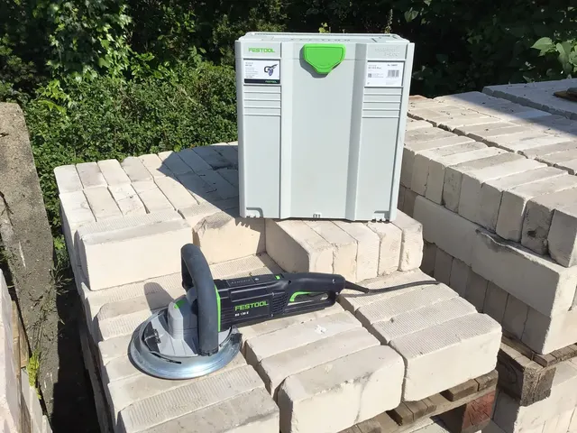 Festool RG 130 E Sanierungsfräse – Ansicht 2