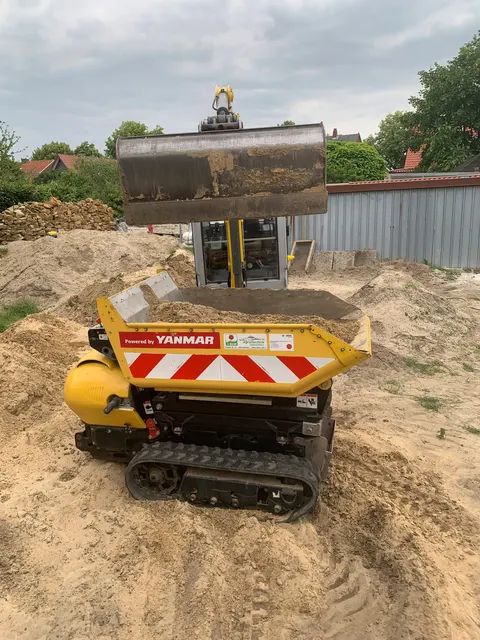 Kettendumper Yanmar C10.80-HI (Cormidi) – Ansicht 3